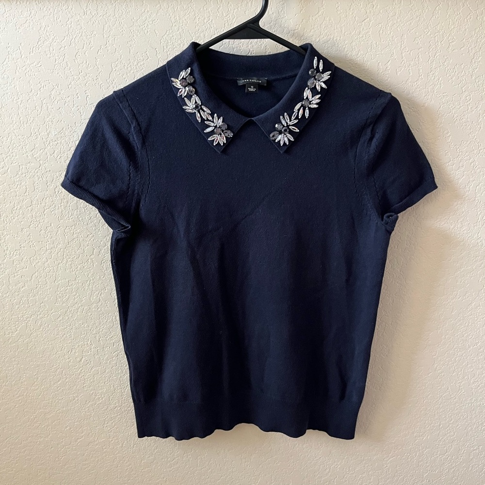 Ann Taylor Women’s Black Short-Sleeve Top Size S Rhinestone Collar